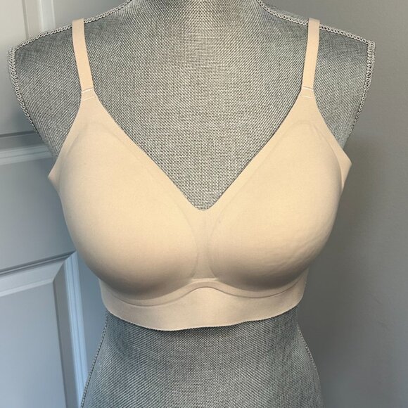 OEAK Women's Seamless Bra Nude Size L EUC - Picture 2 of 3